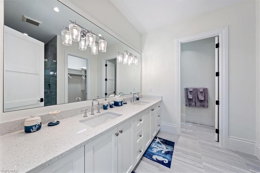 QUAIL WEST - Residential