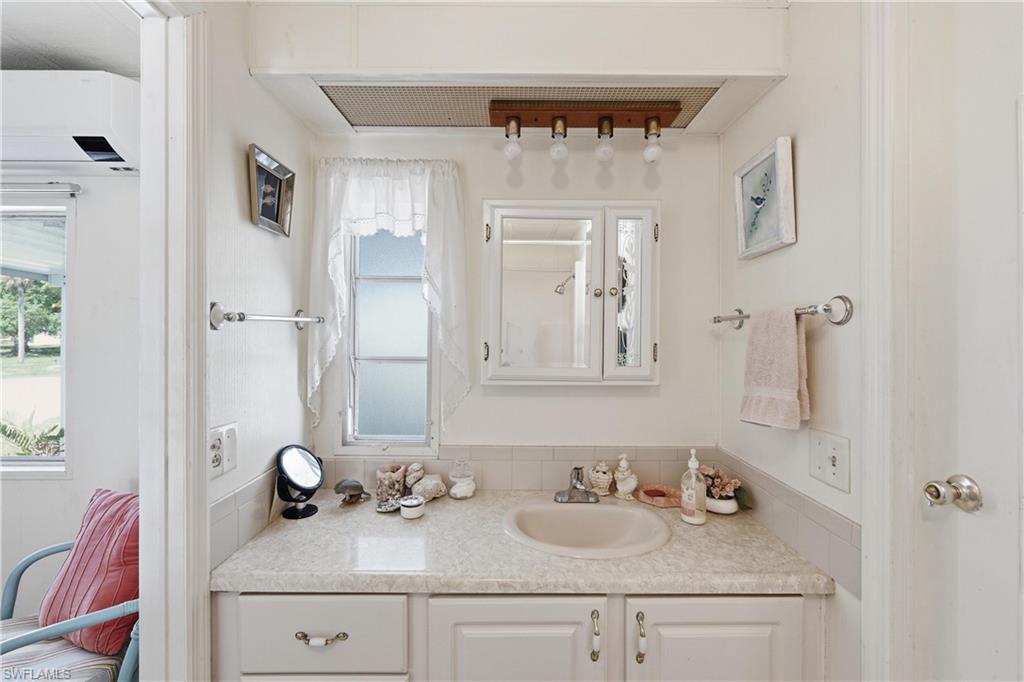 RIVERWOOD - Residential