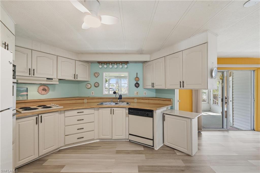 RIVERWOOD - Residential