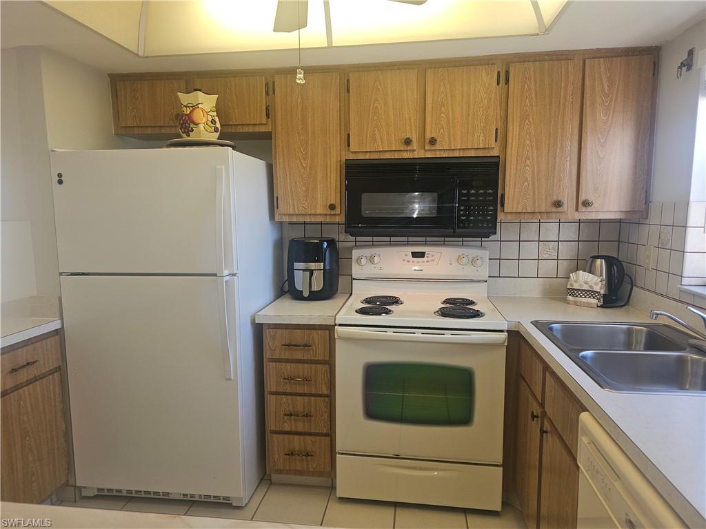 ESTERO COVE CONDO - Residential