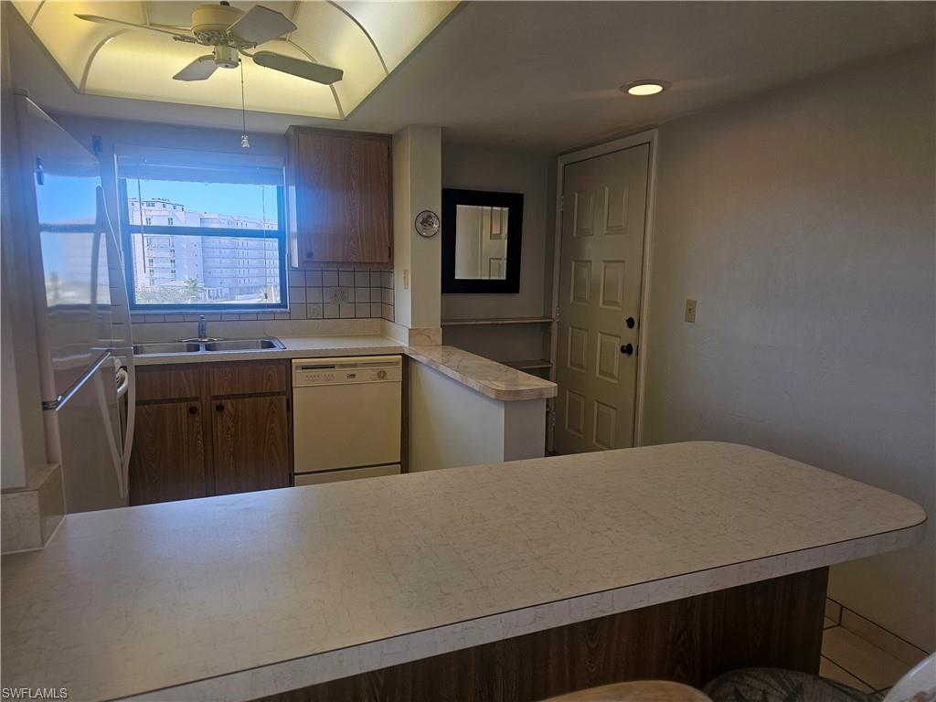 ESTERO COVE CONDO - Residential