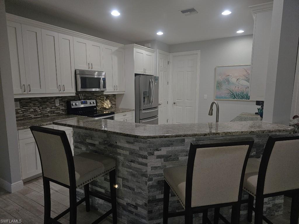 PARADISE WOODS - Residential