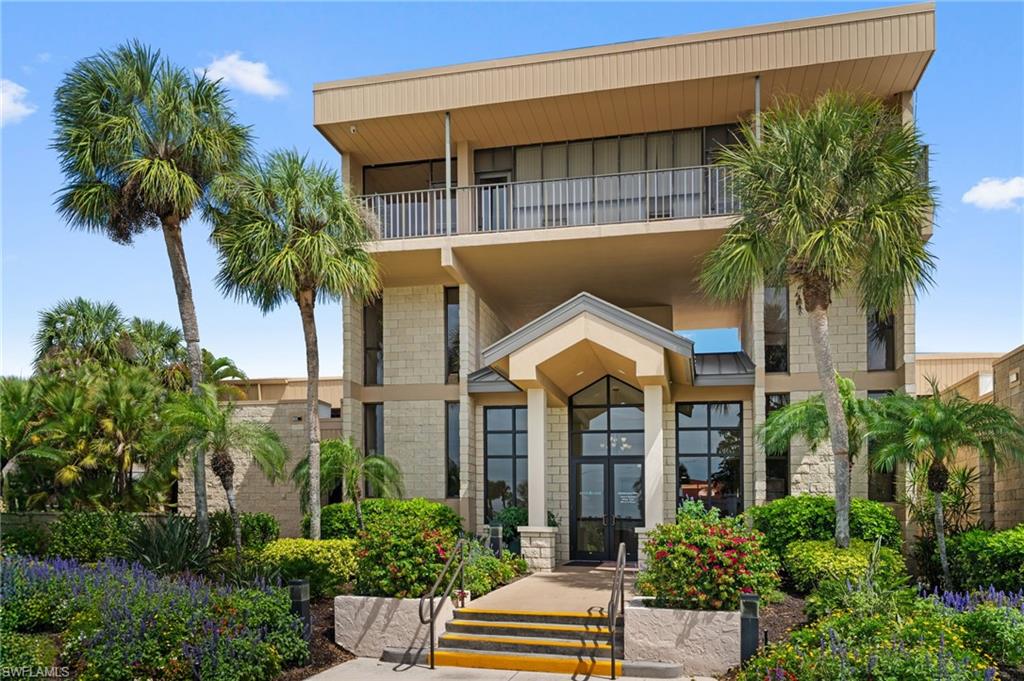 SEVEN LAKES - Residential