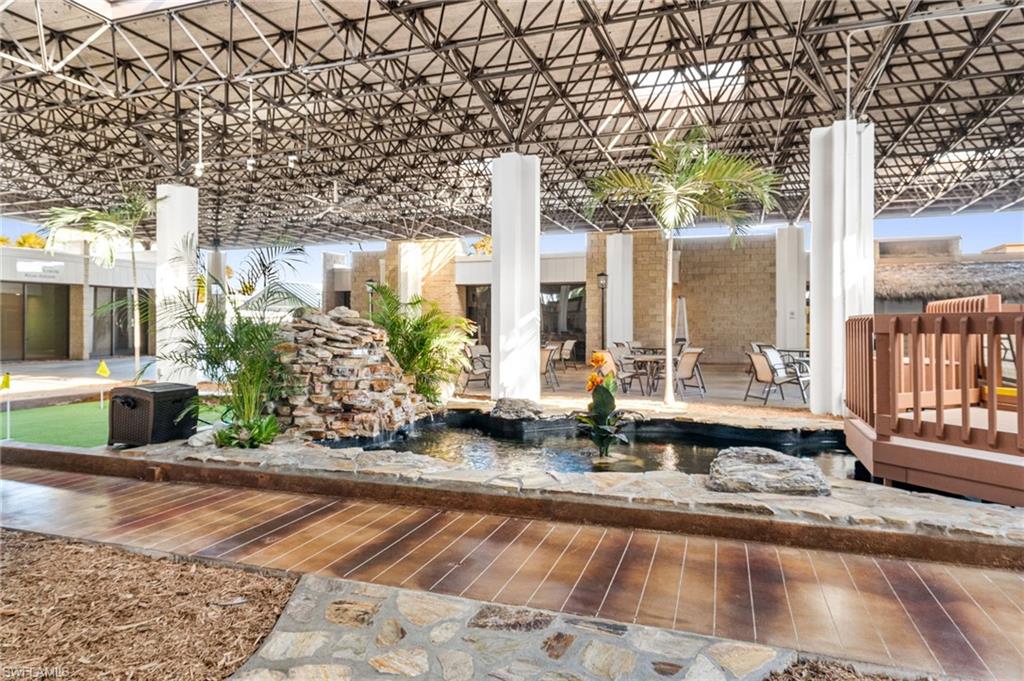 SEVEN LAKES - Residential