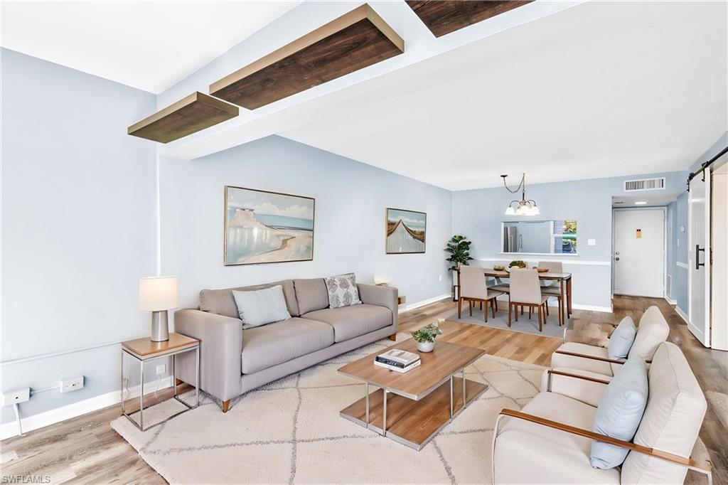 SEVEN LAKES - Residential