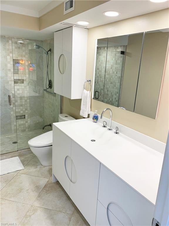 SUNSET CONDO - Residential