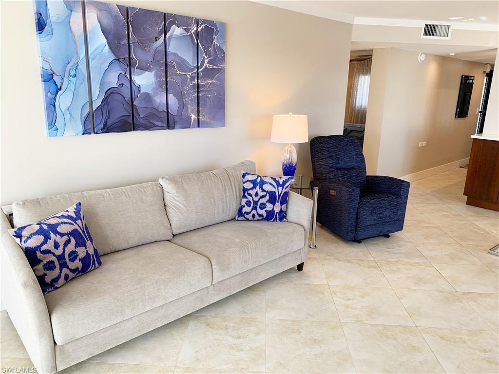 SUNSET CONDO - Residential