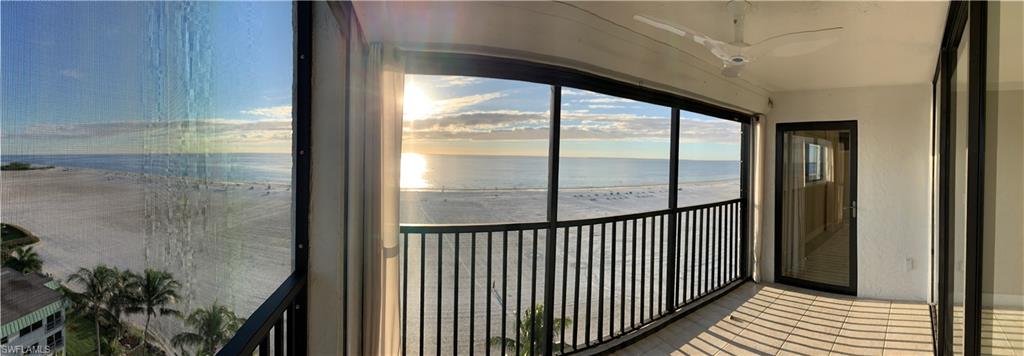 SUNSET CONDO - Residential