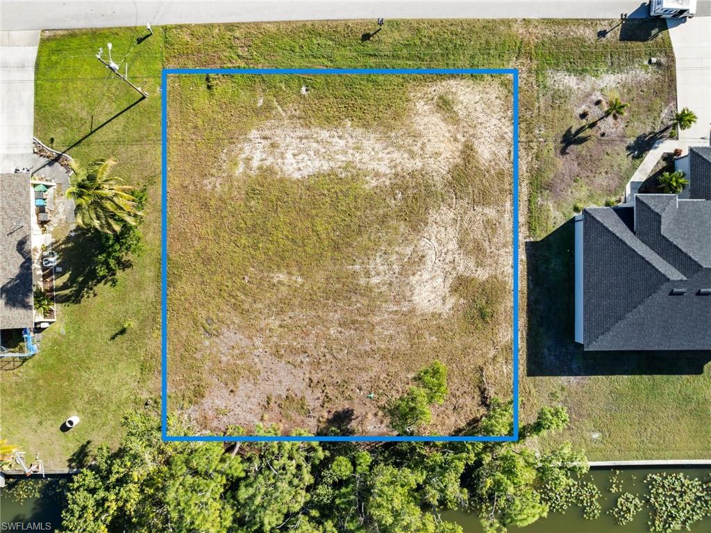 CAPE CORAL - Land