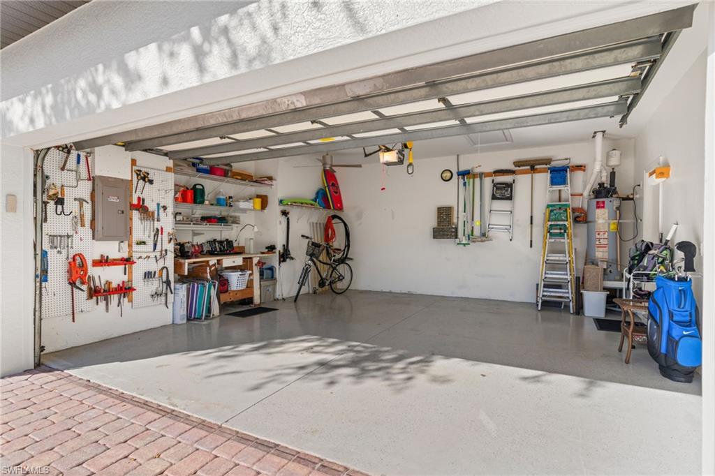 CAYMAN - Residential