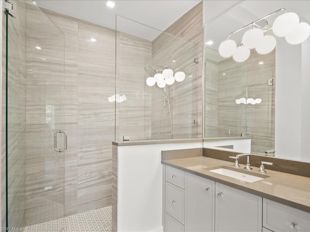 MOORINGS - Residential