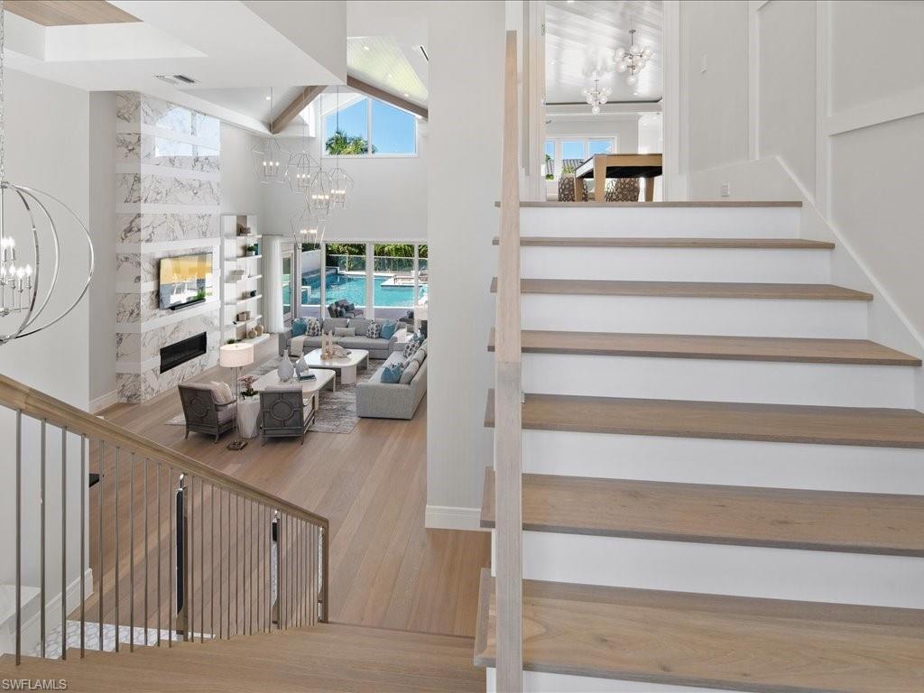 MOORINGS - Residential