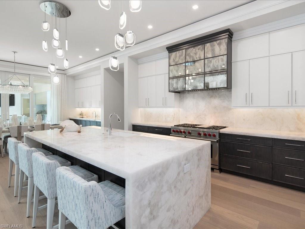 MOORINGS - Residential