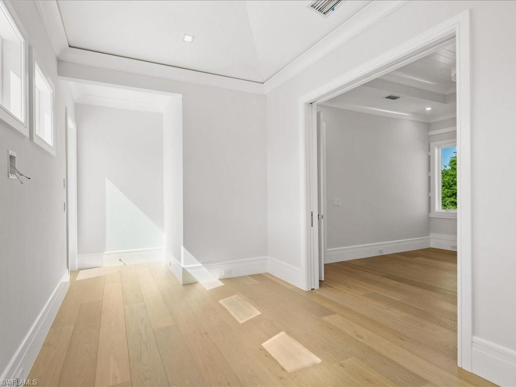 MOORINGS - Residential