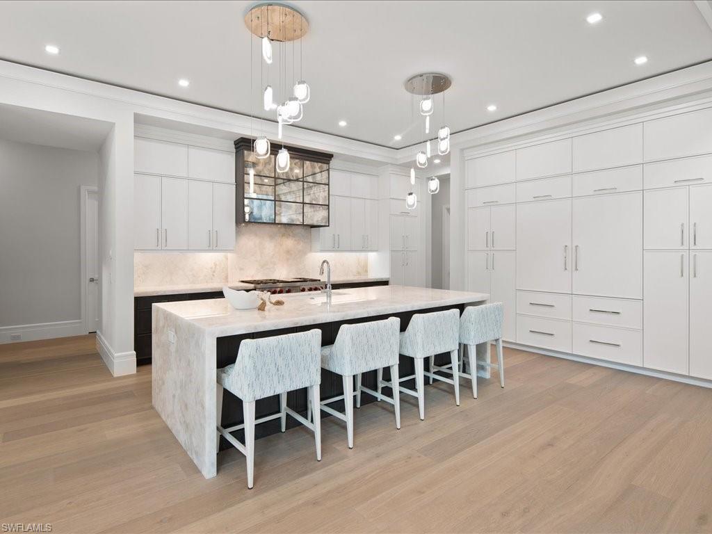 MOORINGS - Residential