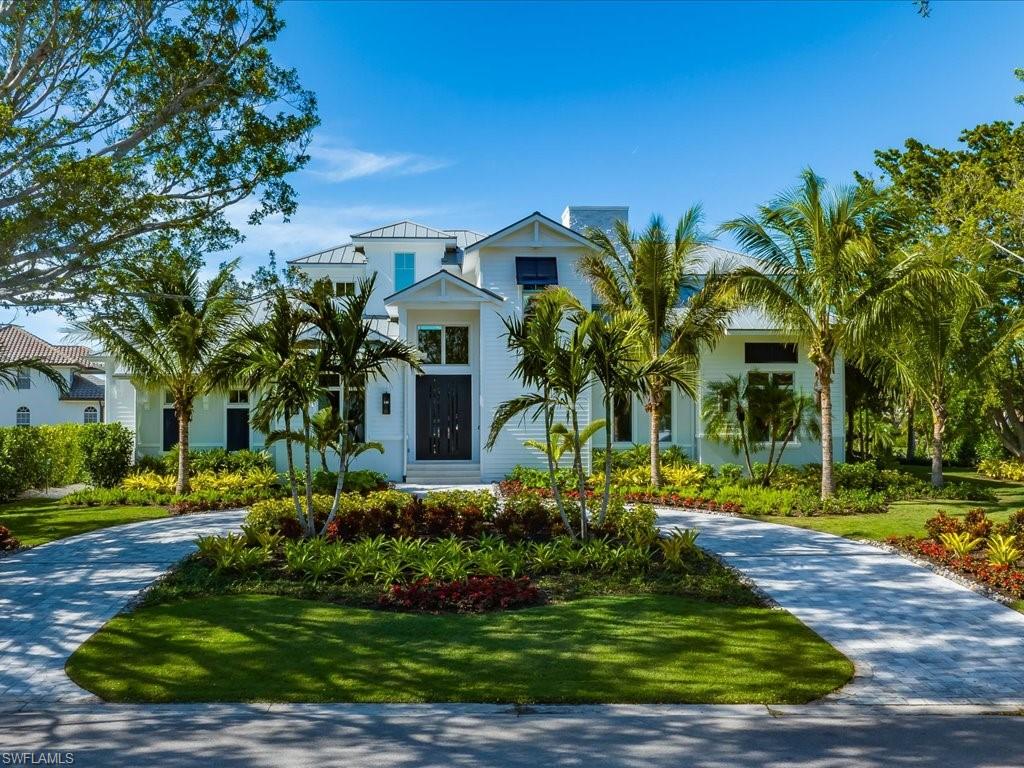 MOORINGS - Residential