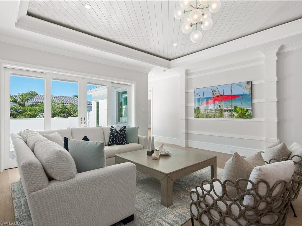 MOORINGS - Residential