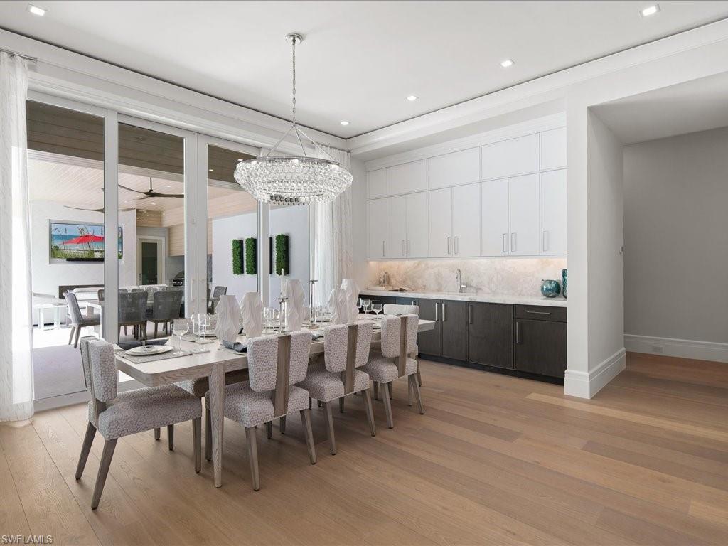 MOORINGS - Residential