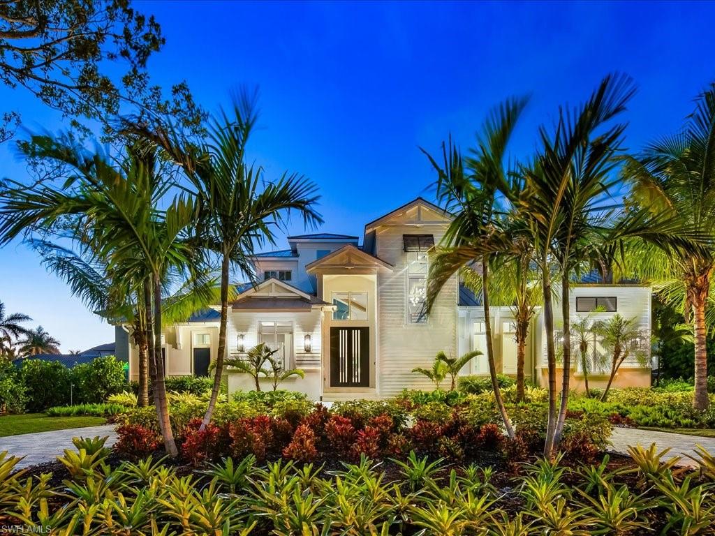 MOORINGS - Residential