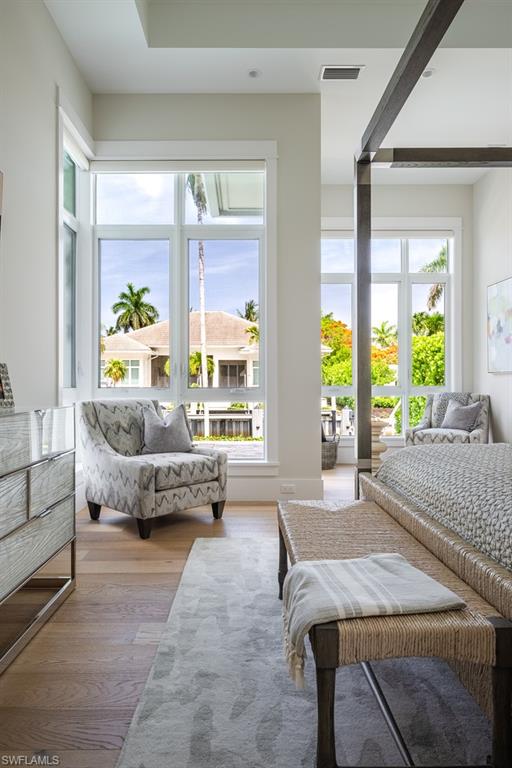 ROYAL HARBOR - Residential