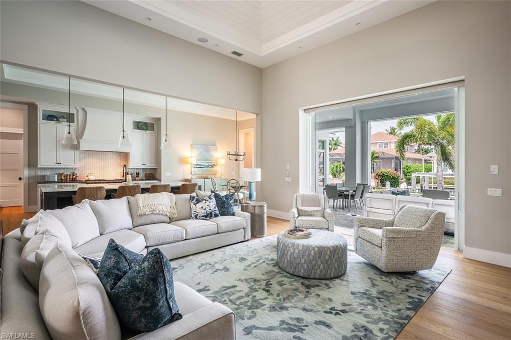 ROYAL HARBOR - Residential