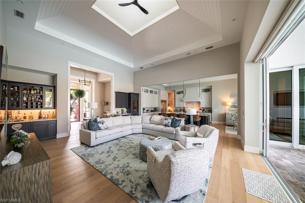 ROYAL HARBOR - Residential
