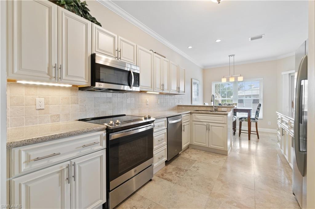 175 Barefoot CIR