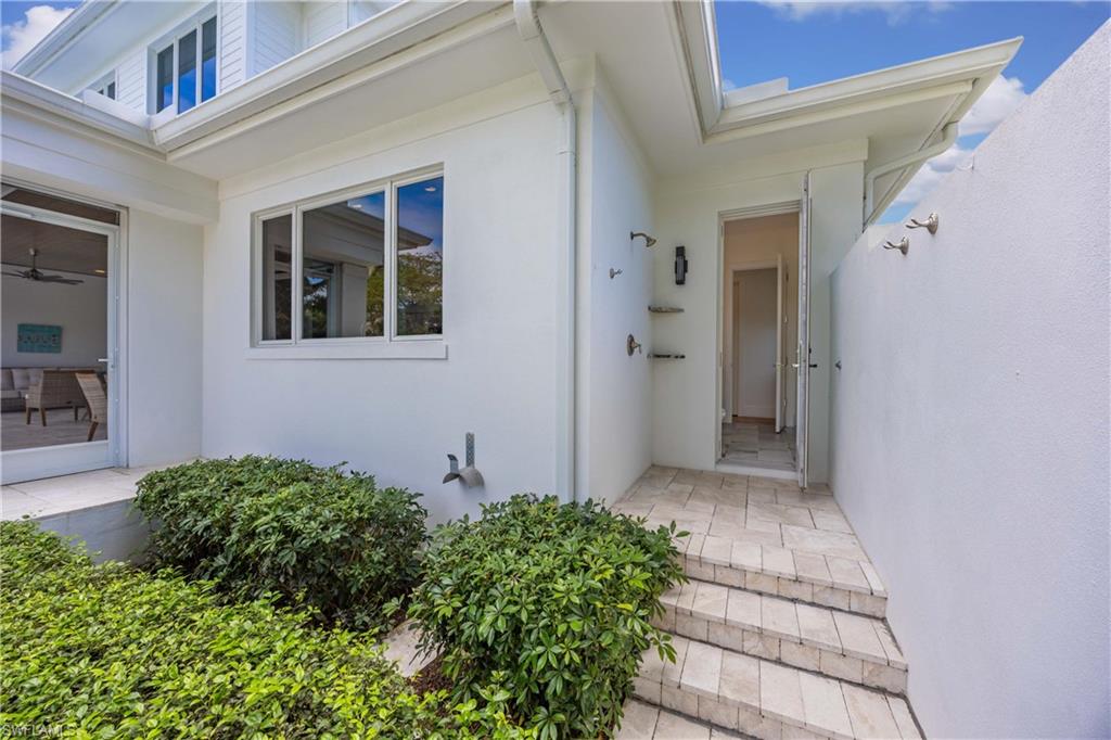 MOORINGS - Residential