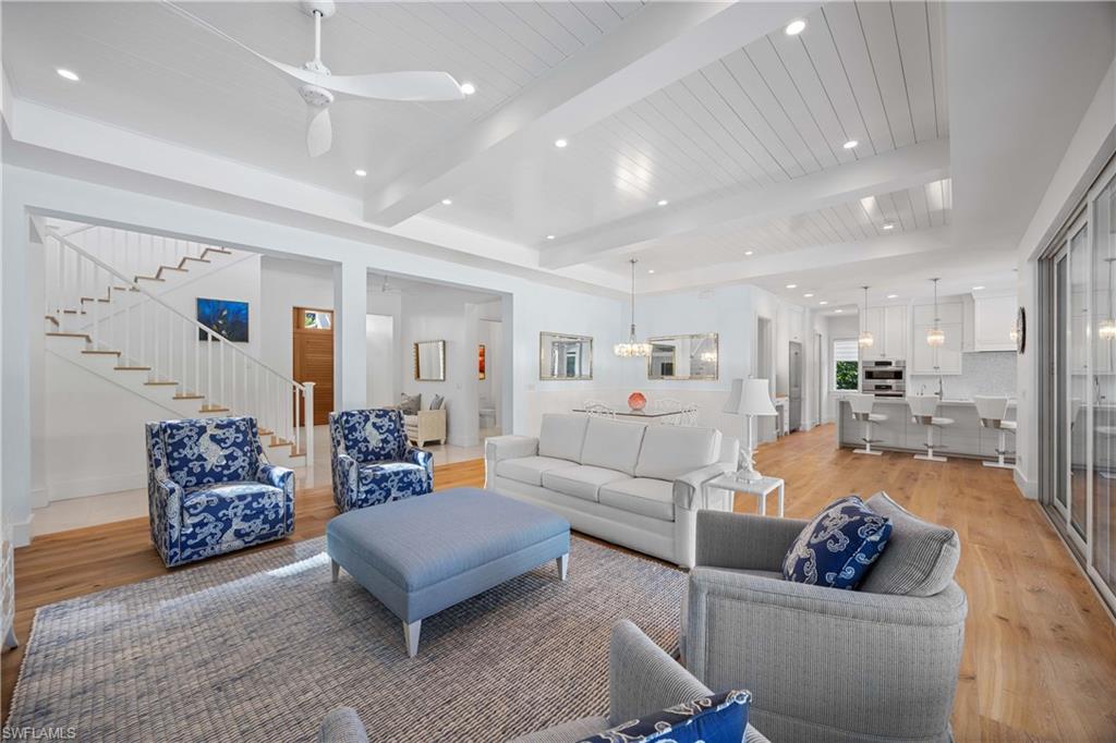 MOORINGS - Residential