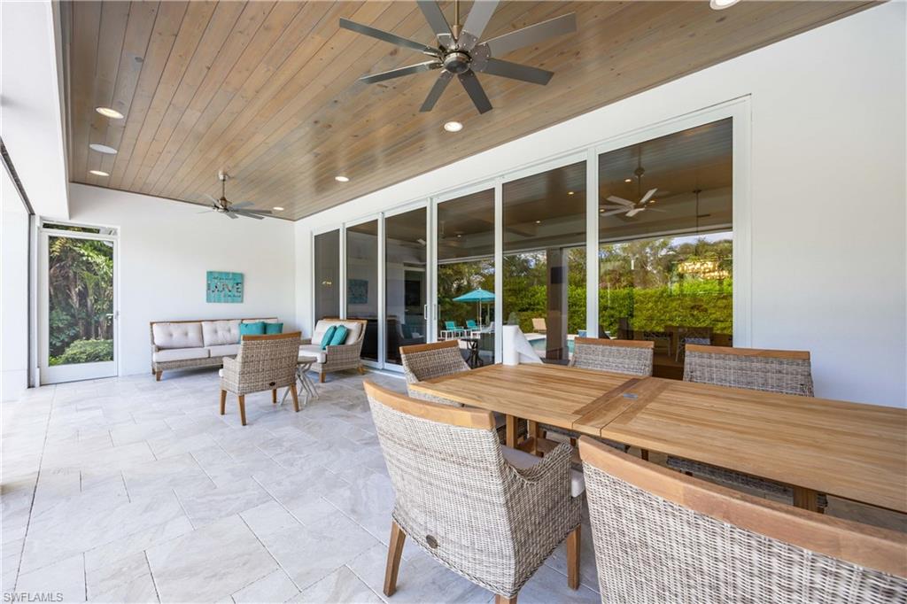 MOORINGS - Residential