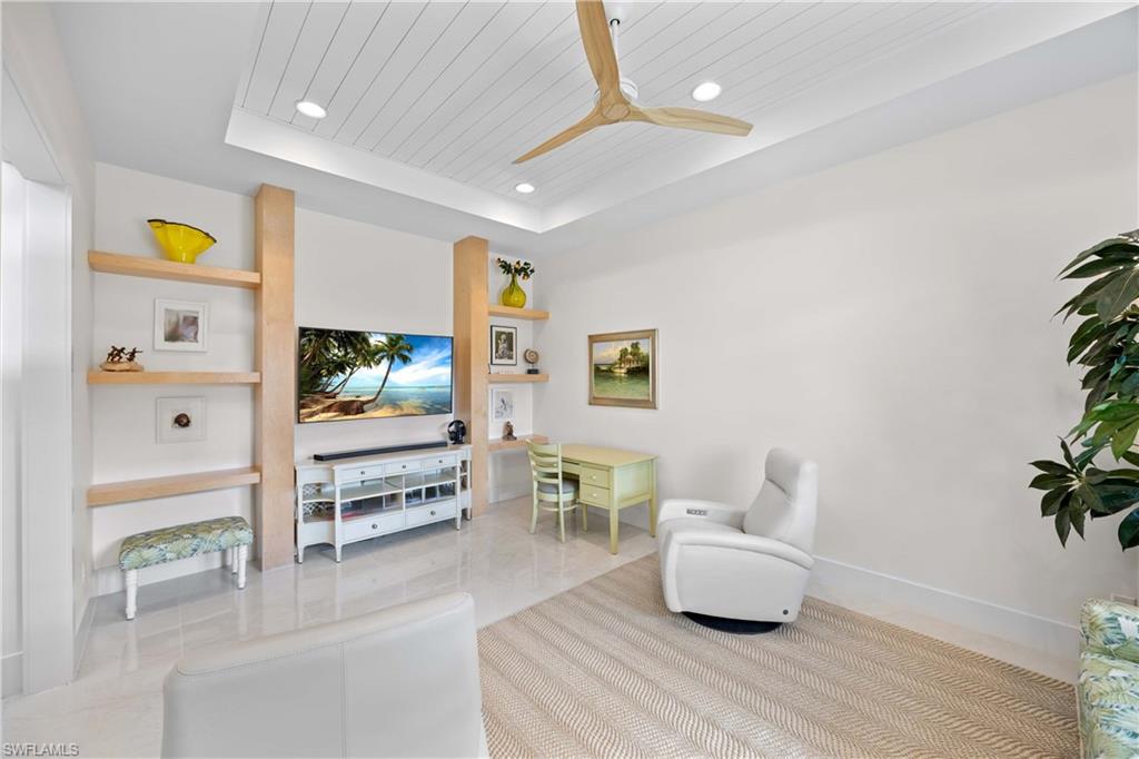 MOORINGS - Residential