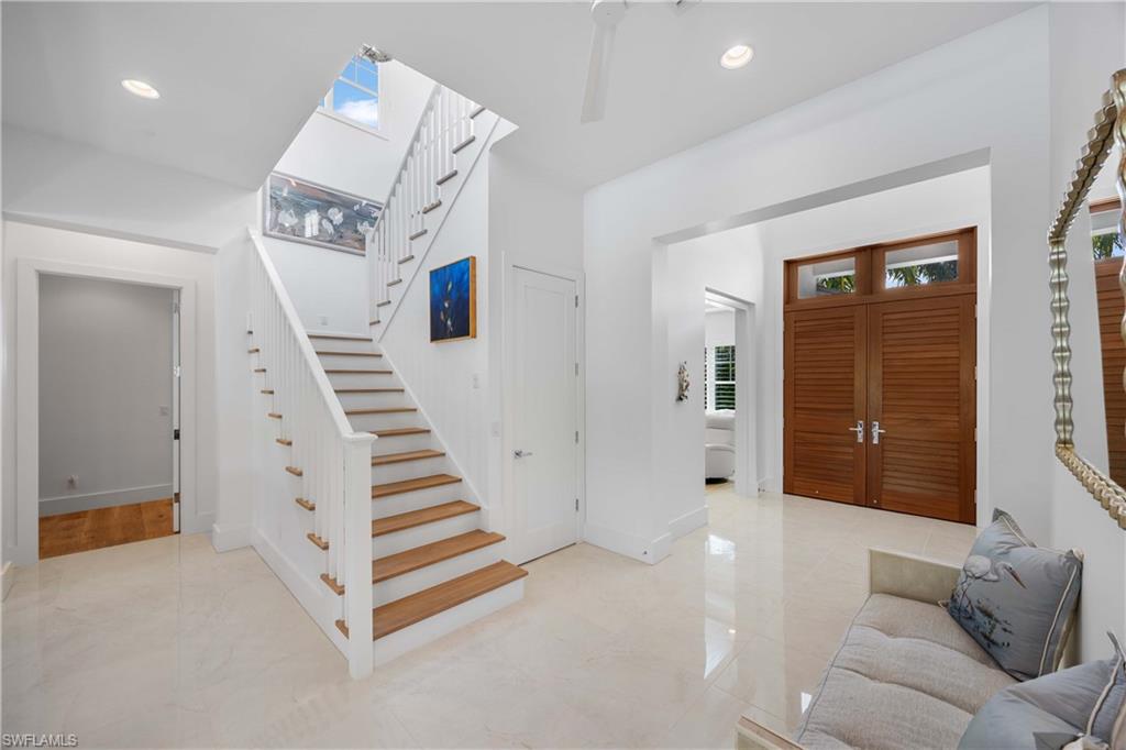 MOORINGS - Residential