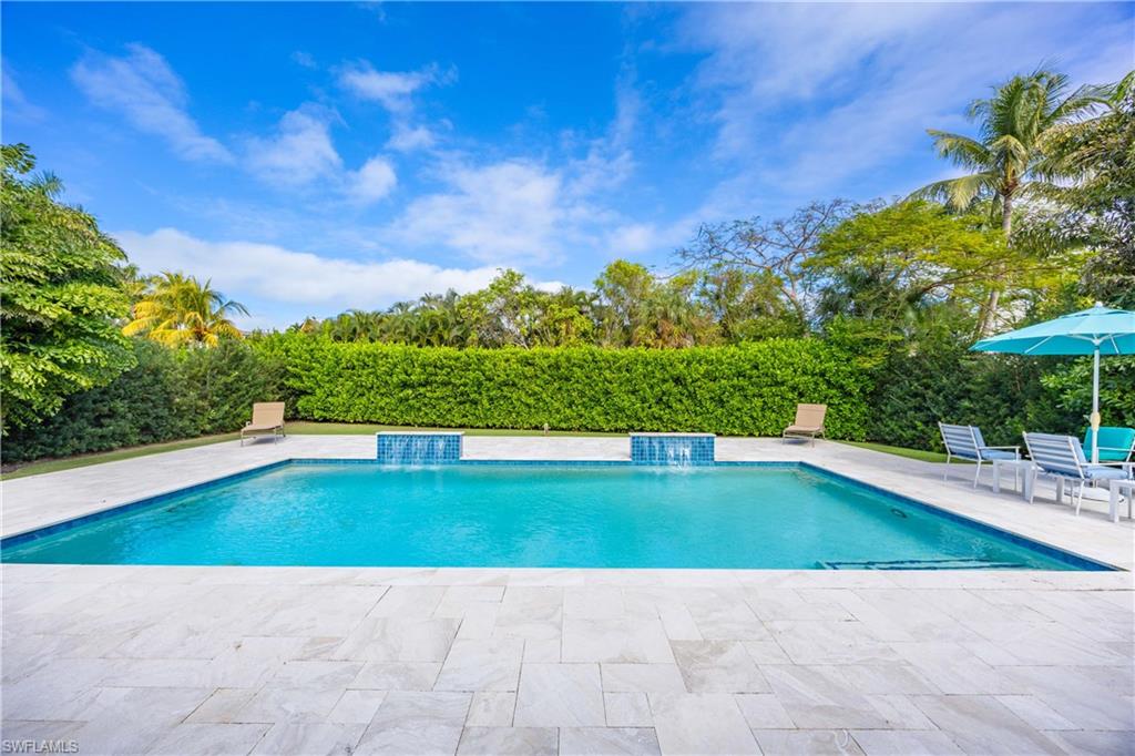 MOORINGS - Residential