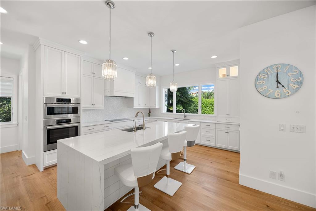 MOORINGS - Residential