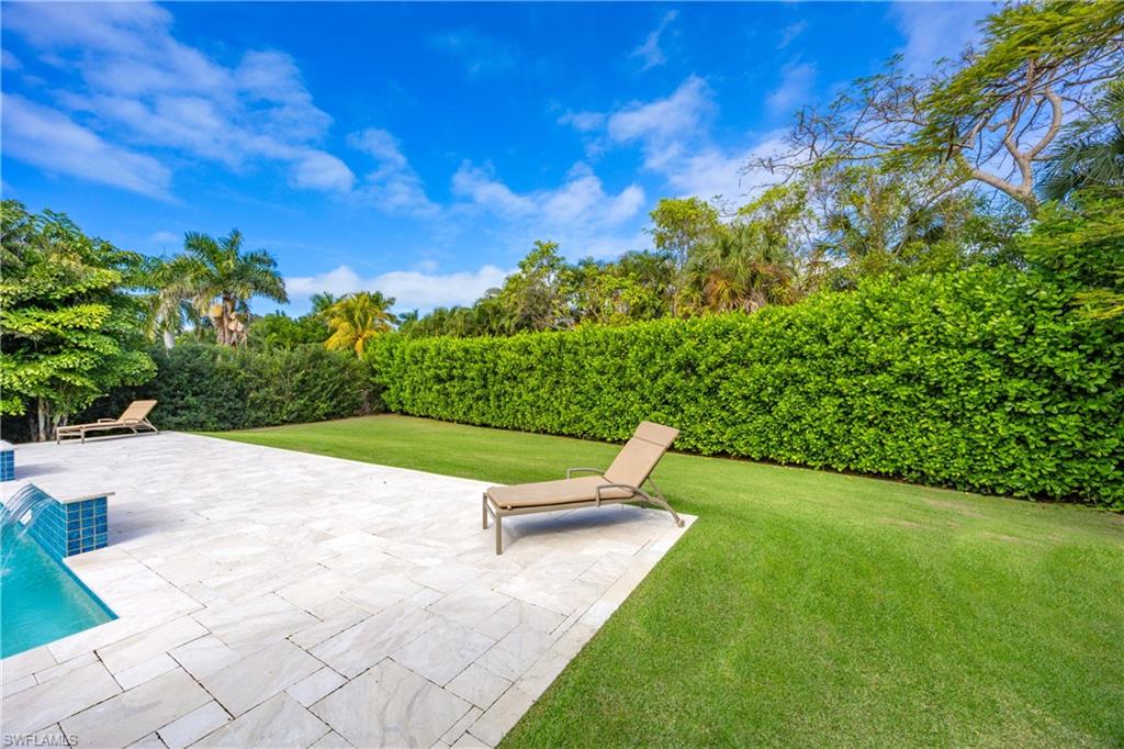 MOORINGS - Residential