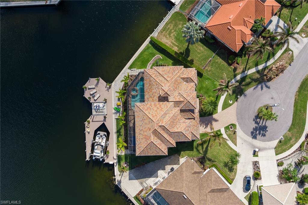 MARCO BEACH - Residential