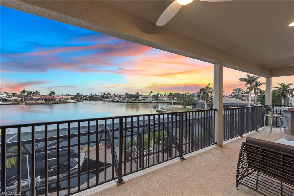 MARCO BEACH - Residential