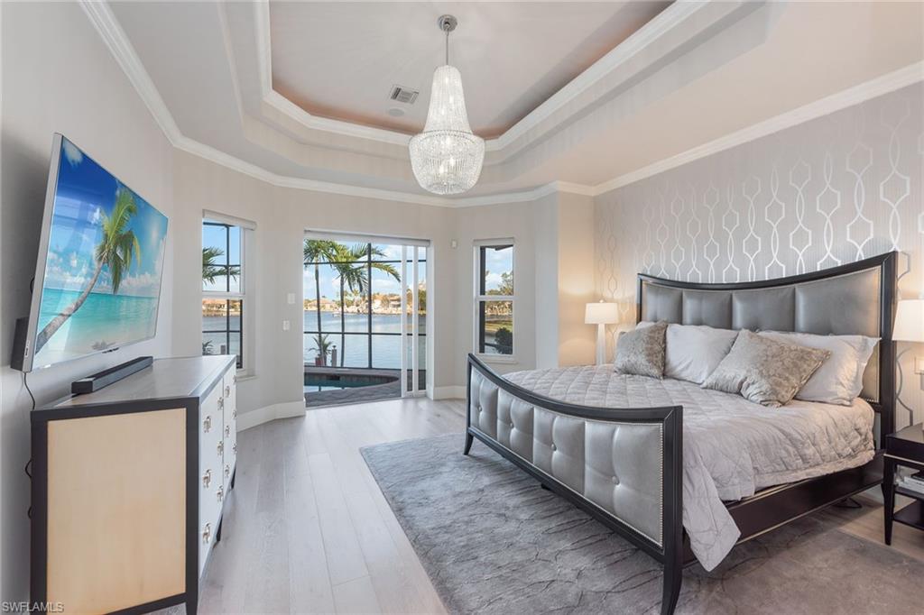 MARCO BEACH - Residential