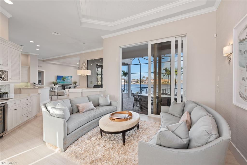 MARCO BEACH - Residential