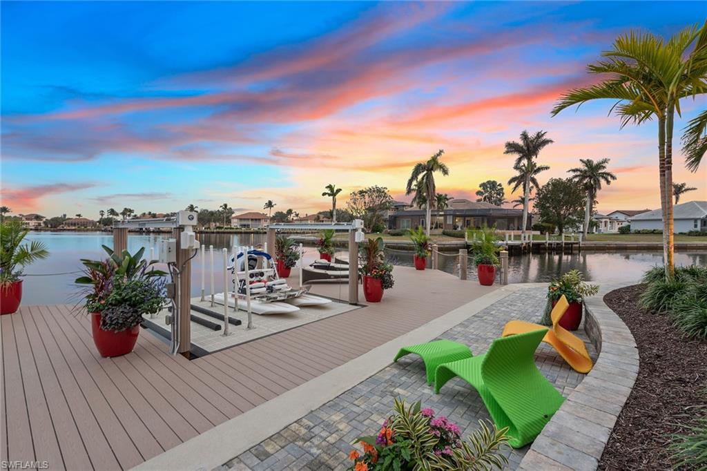 MARCO BEACH - Residential