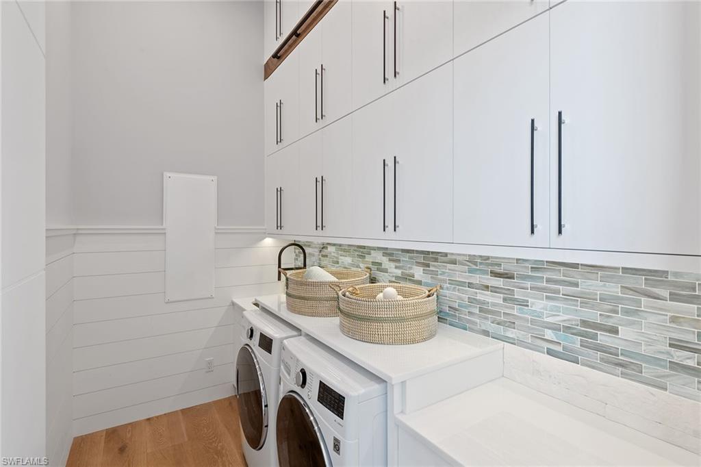 MARCO BEACH - Residential