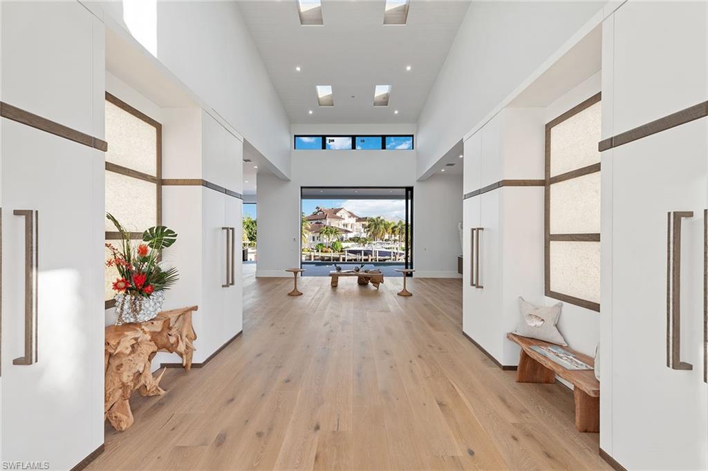 MARCO BEACH - Residential