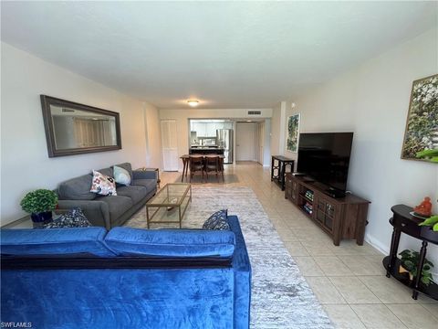 Photo of 3 Bluebill AVE #206, NAPLES, FL 34108 (MLS # 226001338)