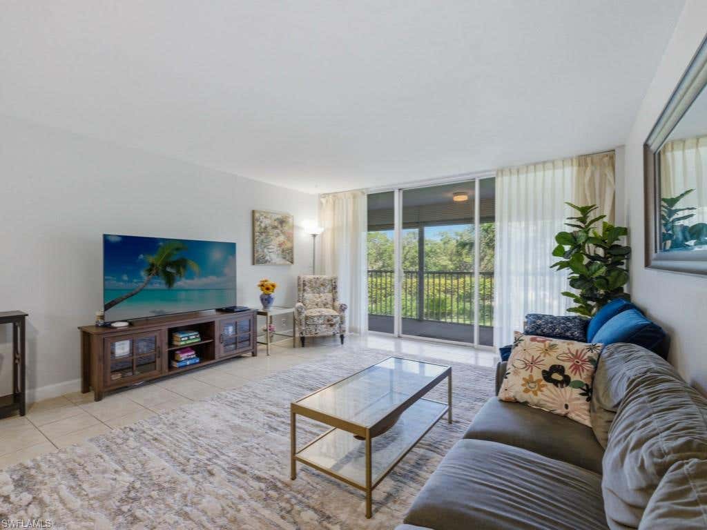 Photo of 3 Bluebill AVE #206, NAPLES, FL 34108 (MLS # 226001338)