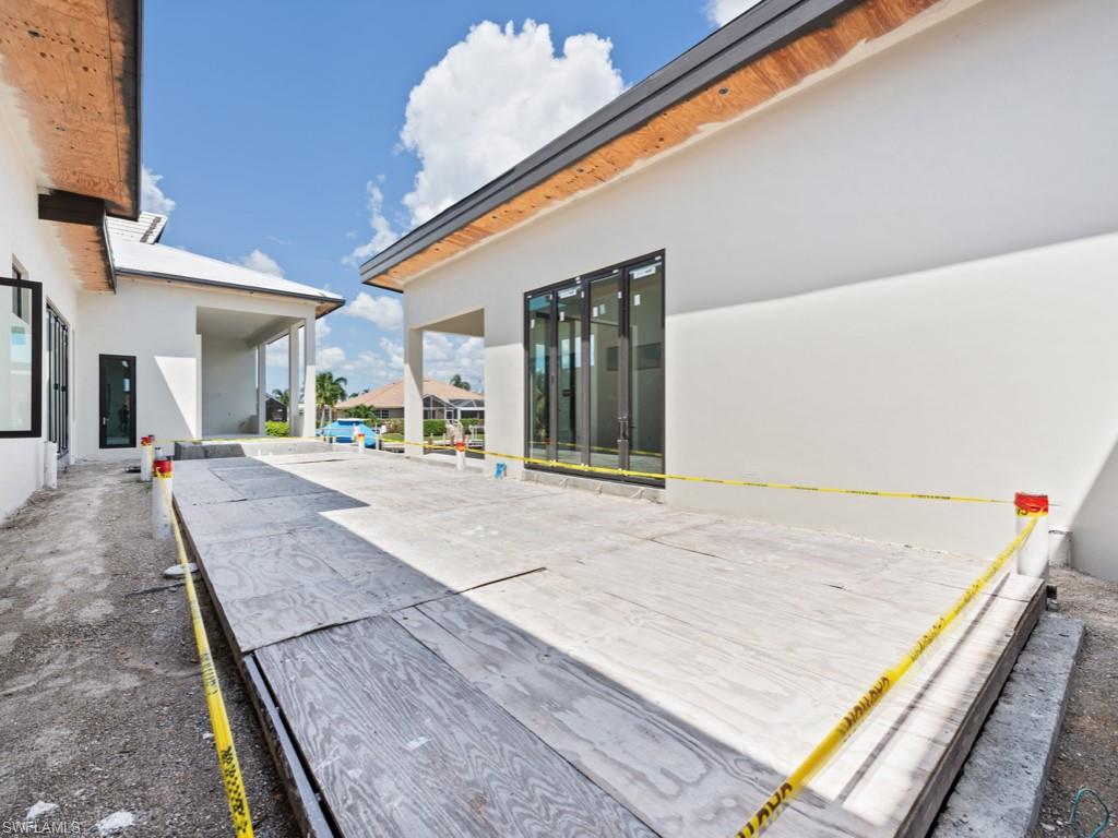 MARCO ISLAND - Residential