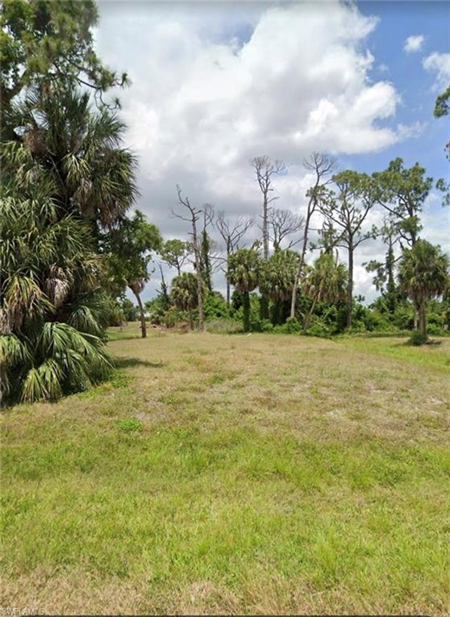 Discover the perfect canvas for your custom Florida retreat on this beautiful residential lot. Located in the highly sought-after Pebble Beach section of Rotonda West