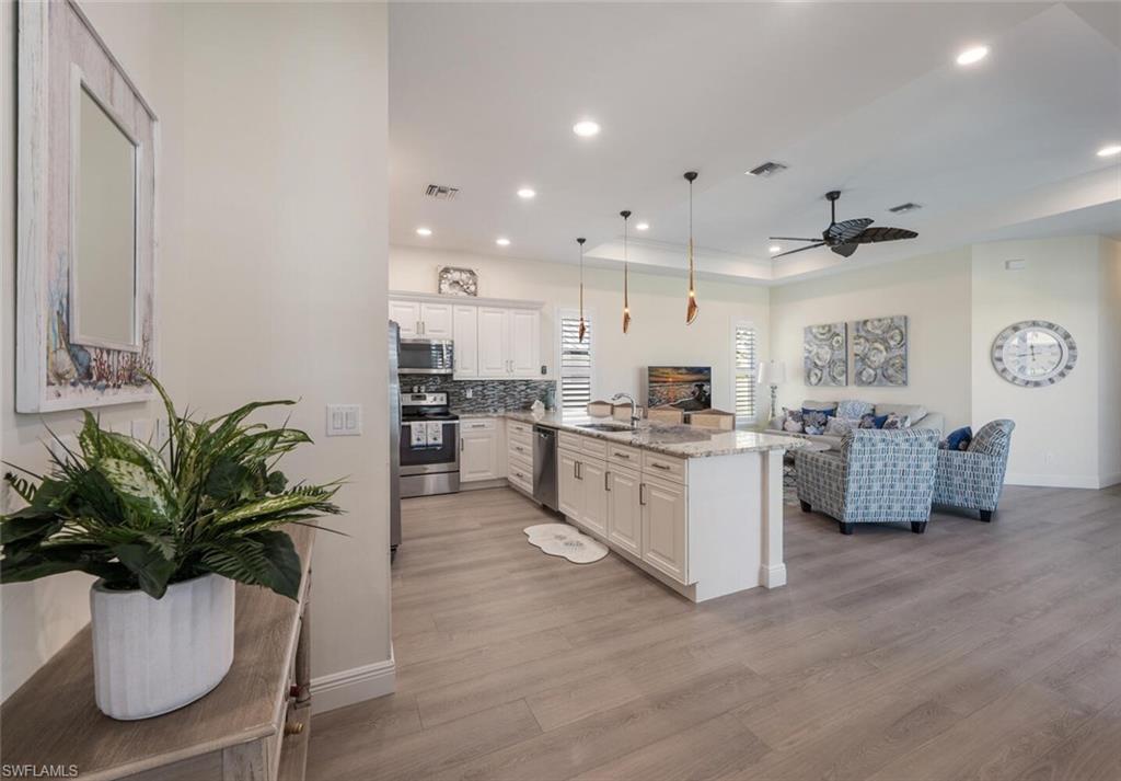 NAPLES PARK - Residential