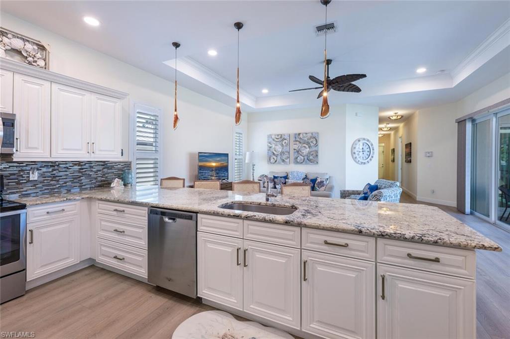 NAPLES PARK - Residential