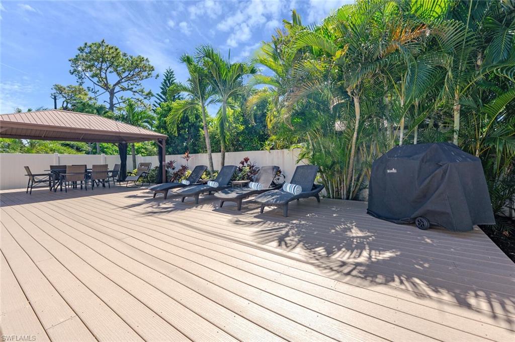 NAPLES PARK - Residential