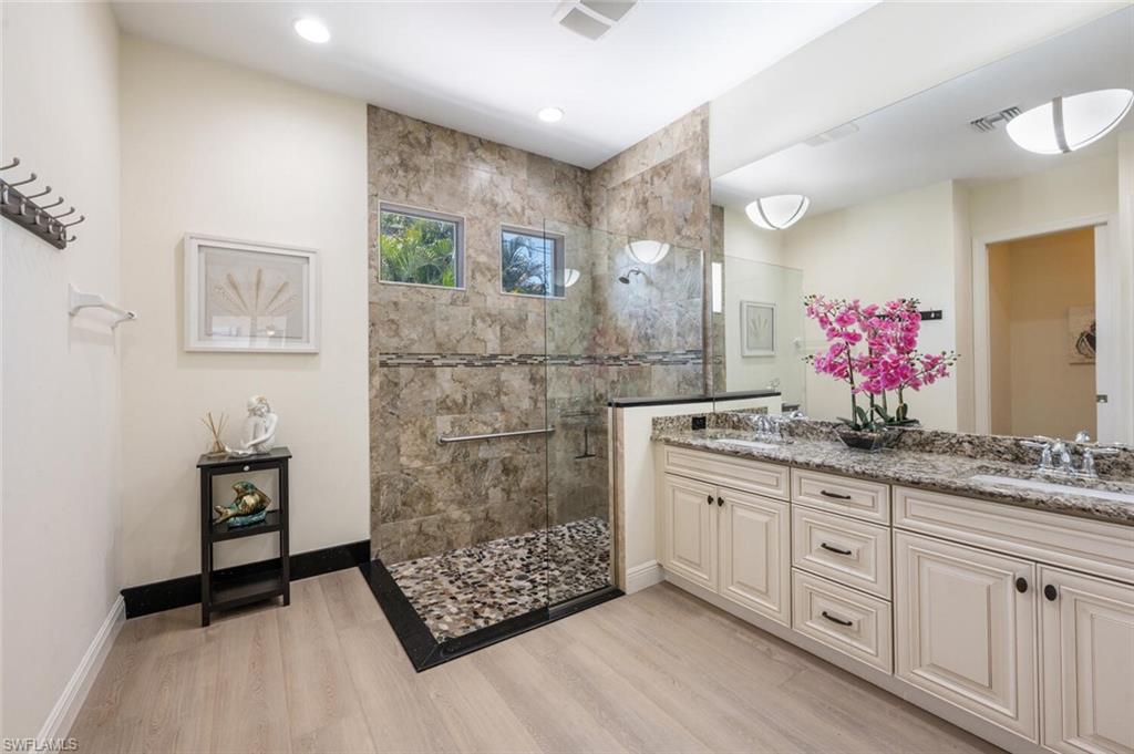 NAPLES PARK - Residential